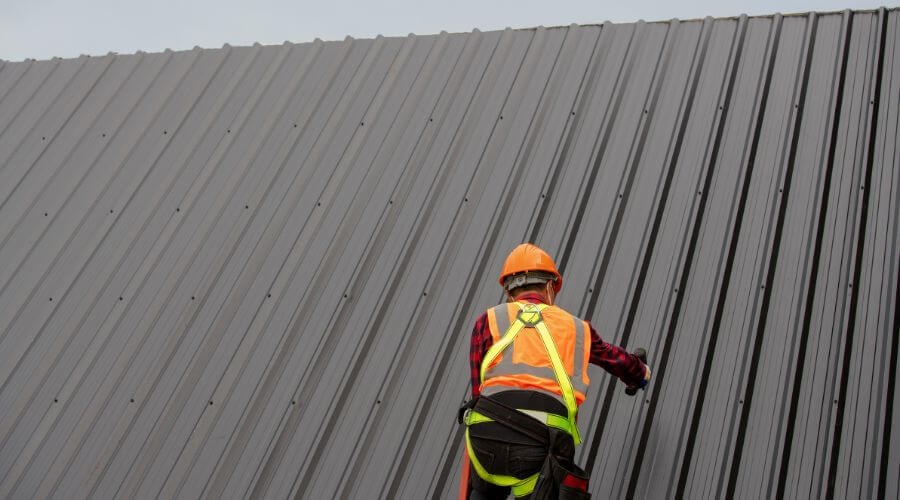 Expert top industrial roofings services in Follett, TX